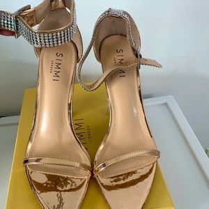 Rose gold pointed toe heels from Simmi shoes. UK size 7 , US size 9.